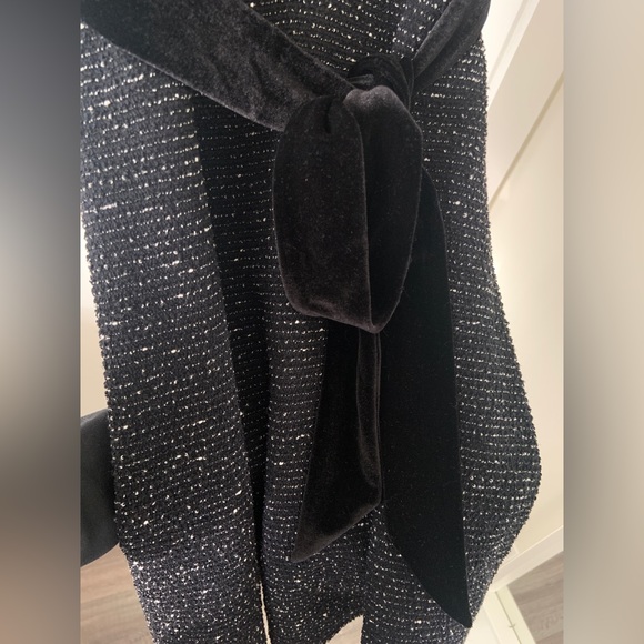 LOFT A-Line fall winter dress size 0 zips at the back - Picture 4 of 6